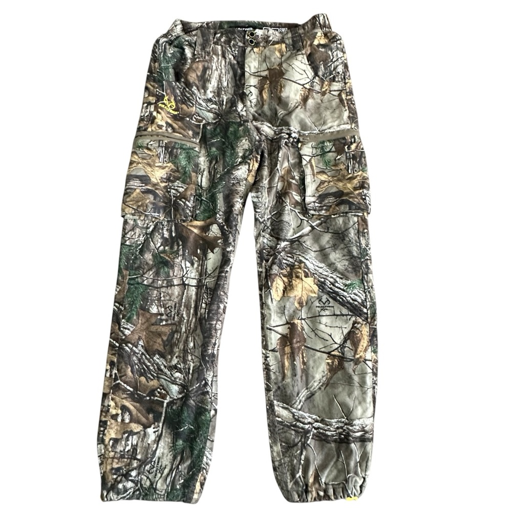 Realtree Men’s Small 28x30 Camo Hunting Cargo Pants – Windproof, Water Resistant - Picture 2 of 5